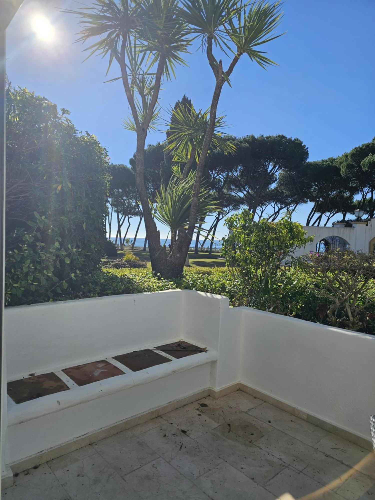 Alhambra Del Mar Apartamento *