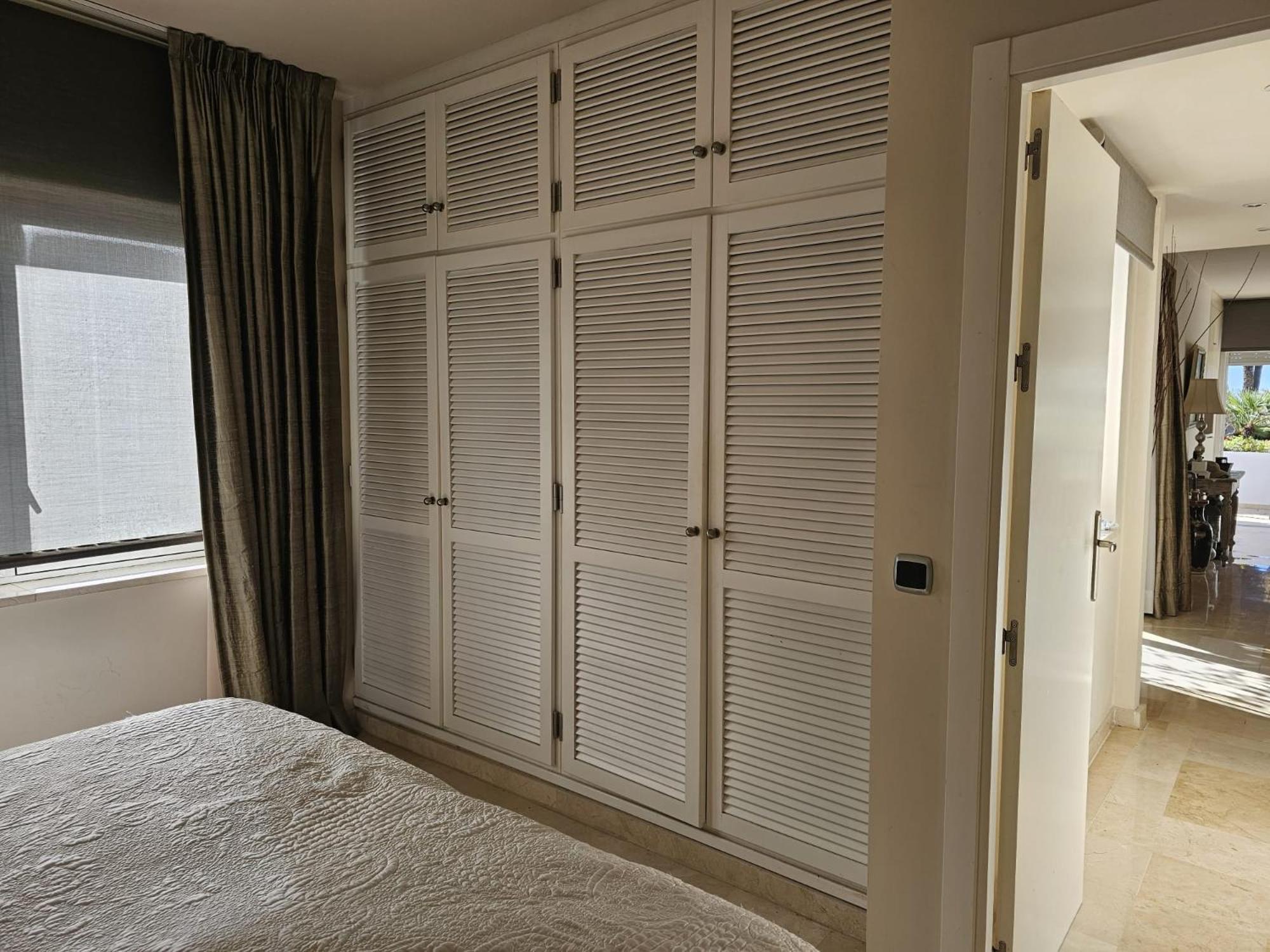 Alhambra Del Mar Apartamento *